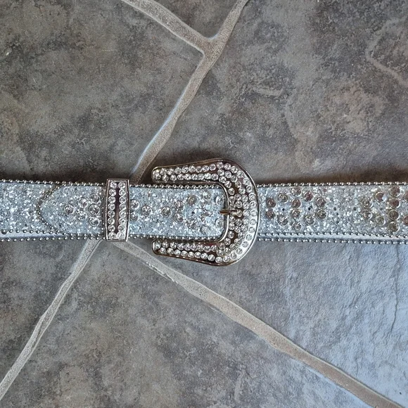 Silver Glitter Rhinestone Belt - Picture 7 of 12
